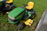 John Deere LA 175 Lawn Tractor