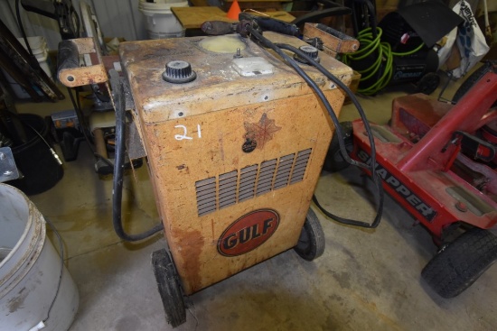 FMC Speedway 612 Battery Charger