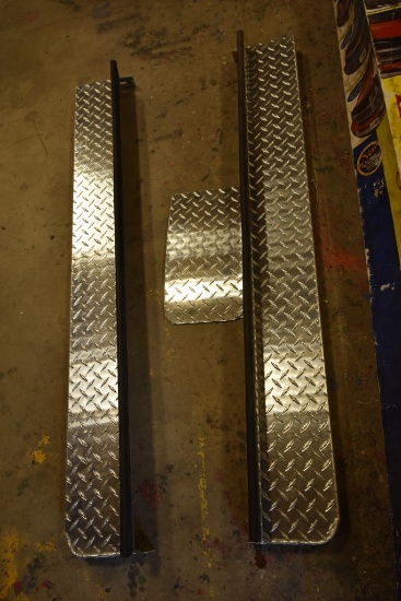 DeeZee Aluminum Running Boards