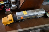 Ertl Shell Truck Tanker Tractor Trailer