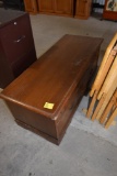 Lane Virginia Maid Cedar Trunk