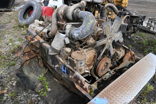 Mack 2 Valve E6 Frame Cut Engine