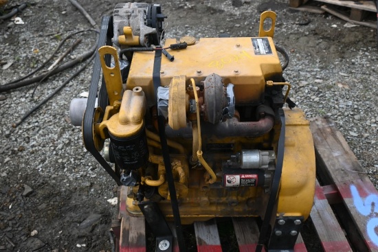 John Deere 4024TF270 Engine