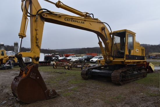 CAT 225 Excavator