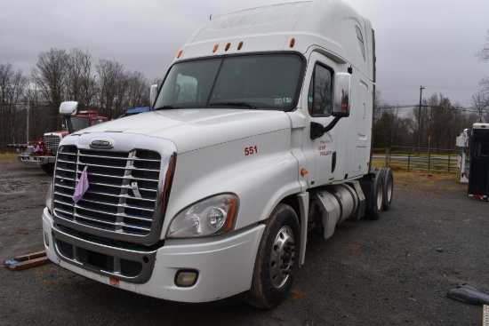 2011 Freightliner Cascadia Truck Tractor