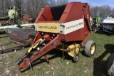 New Holland 630 Round Baler