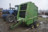 John Deere 435 Round Baler