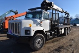 1999 International 2674 Pallet Fork Crane Truck