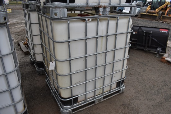 330 Gallon Liquid Tote