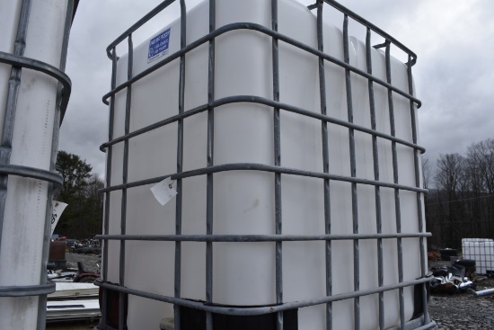 330 Gallon Liquid Tote