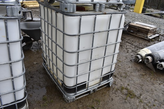 330 Gallon Liquid Tote
