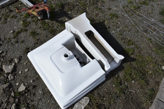 Pedestal Sink