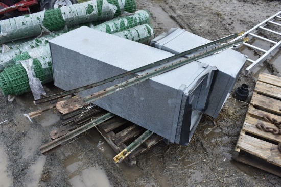 72" Metal Posts and Air Ducts