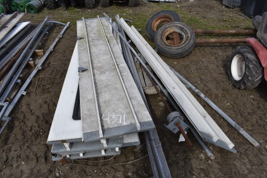 6 10' x 21" Garage Door Panels with Hardware