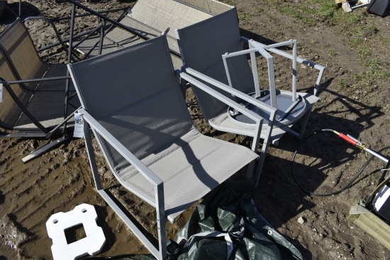2 Outdoor Chairs with Table