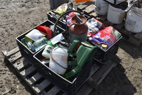 Pallet of Garden Items