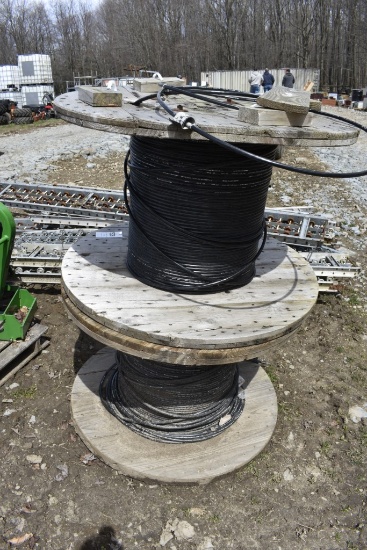 2 Wooden Spools