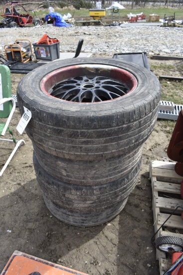 4 Continental 275/55R19 Tires on 5 Lug Rims