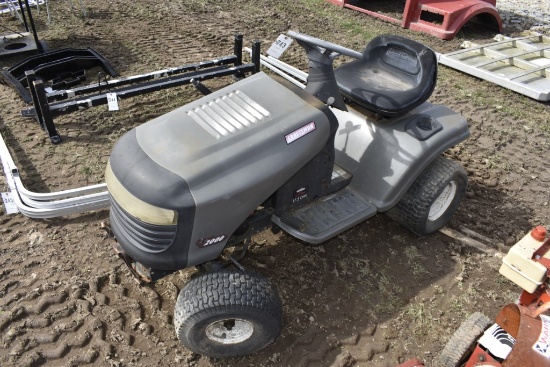 Craftsman LT2000 Lawn Tractor