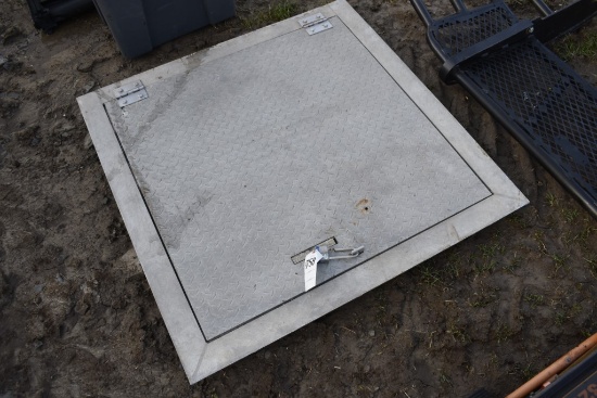 Diamond Plate Escape Hatch