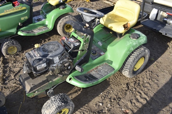 John Deere Lawn Tractor