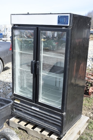 Metal Frio Glass Front Drink Cooler