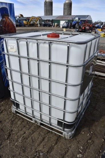 330 Gallon Liquid Tote