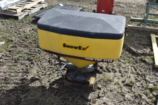 SnowEx Hitch Salter