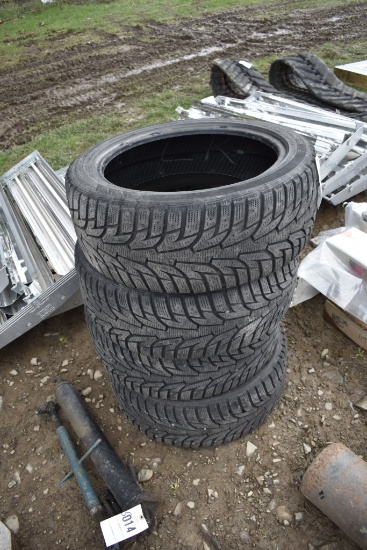 4 225/45R17 Tires