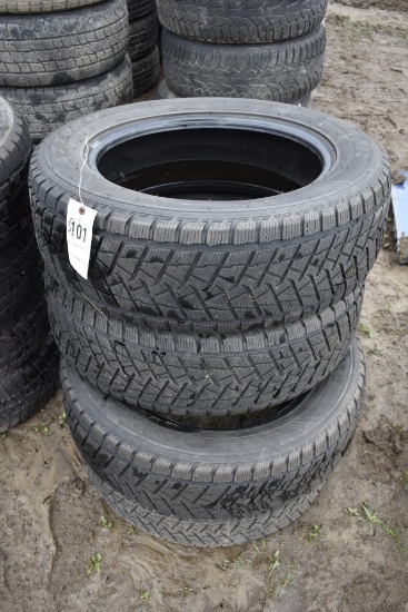 4 Atturo 235/60R18 Tires