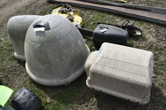 Petmate Igloo and Pet Crate