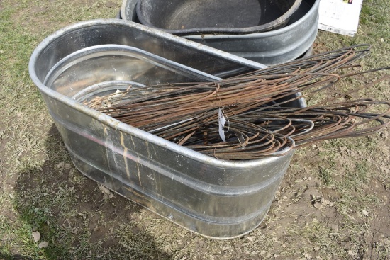 County Line Galvanized Water Tub with Hide Stretchers
