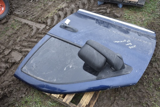 2005 Ram Driver Door