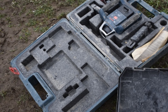 Bosch GRL300HV Laser Level in Case