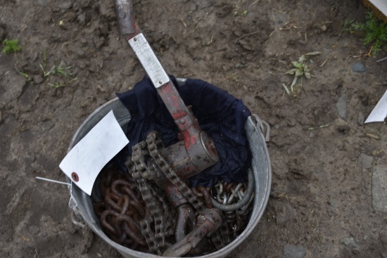 Chain Come Along in Bucket