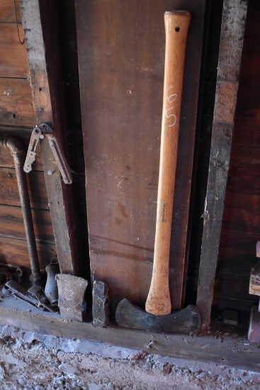Double Bladed Axe with Hatchet Head and Driver Head