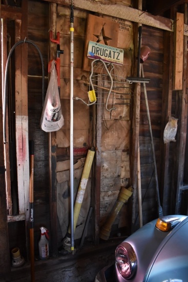 Contents on Wall