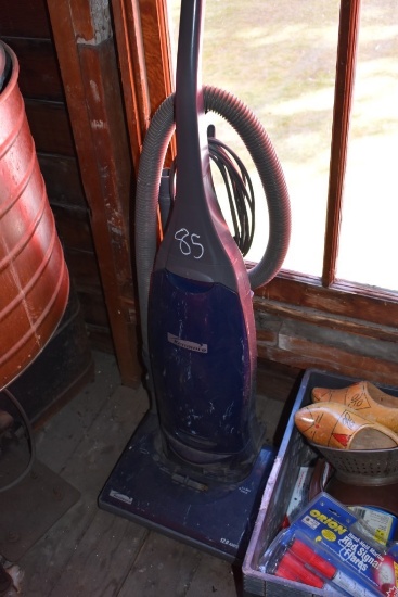 Kenmore 12 AMP Vacuum