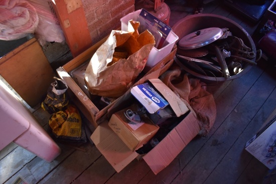Group of Electrical Items