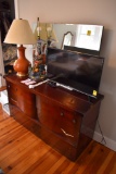 8 Drawer Dresser with Mirror