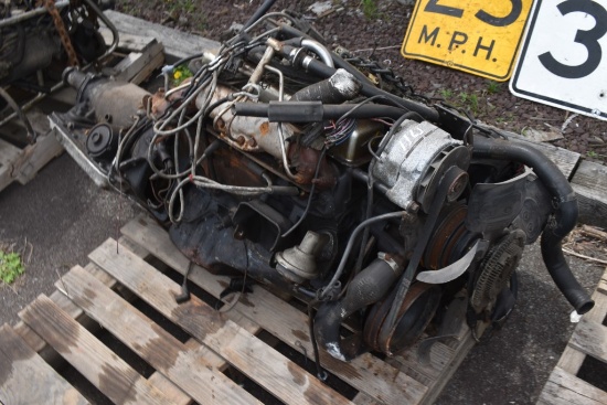8 Cylinder Engine with Transmission
