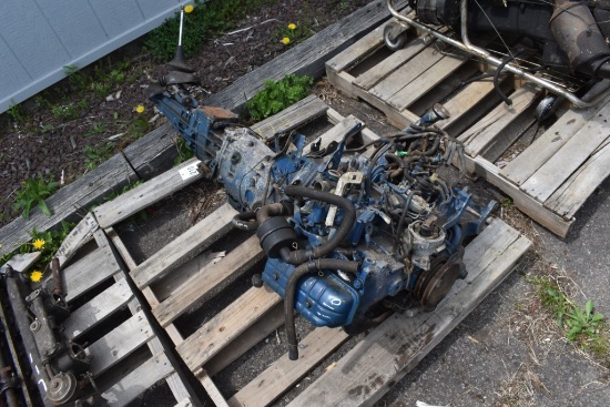 4 Cylinder Engine with Transmission