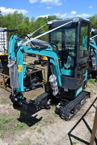 AGT Industrial QH13R Mini Excavator