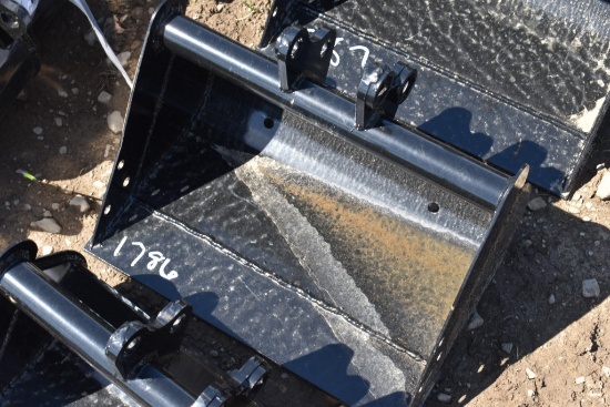 Miva Mini Excavator 19" Excavator Bucket