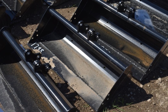 Miva Mini Excavator 31" Excavator Bucket