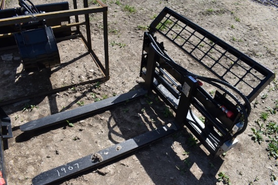 AGT Quick Attach 48" Hydraulic Shift Pallet Forks