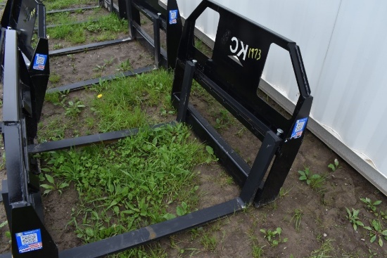 KC quick Attach Pallet Forks