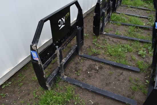 KC quick Attach Pallet Forks