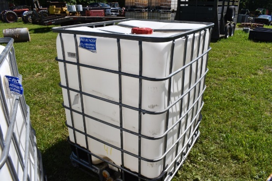 330 Gallon Liquid Tote