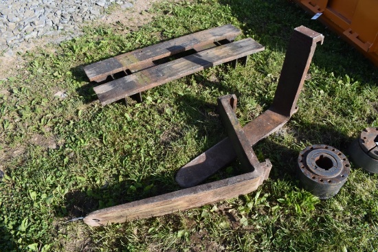 Mast for Forkilft with Set of Pallet Forks